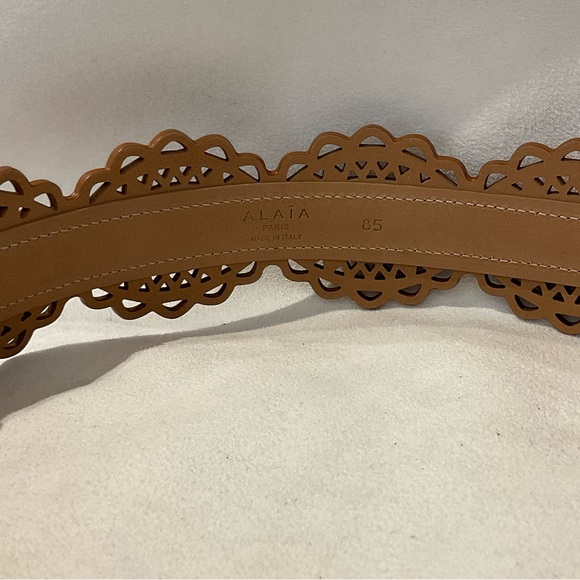 Alaia Belt - Picture 2 of 5